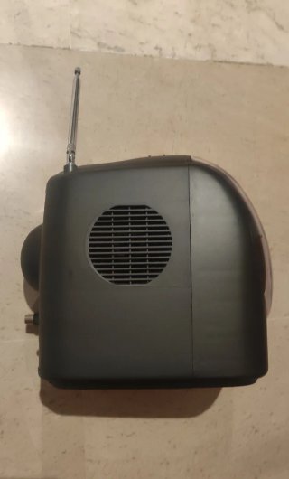 [SOLO EN MANO] TV Radio Portátil Silvan Negra