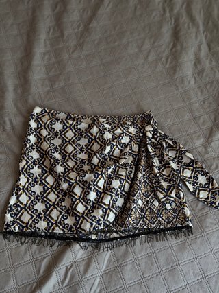 Falda Zara Estampada Flecos