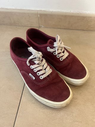 Regalo Zapatillas Vans Burdeos Talla 39