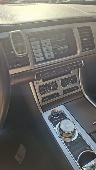 Jaguar XF 2.2D 200CV Black Line | 155.000 km