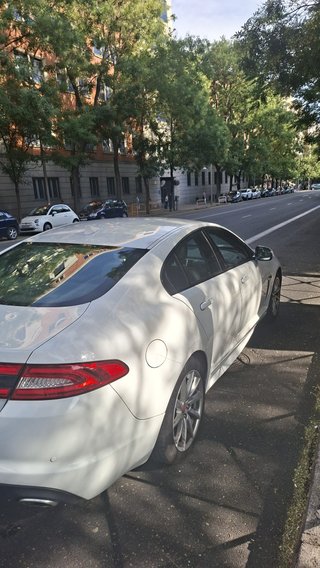 Jaguar XF 2.2D 200CV Black Line | 155.000 km