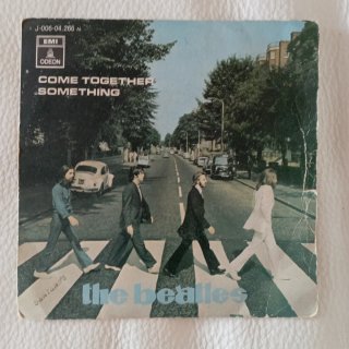 The Beatles Abbey road. La mítica portada.