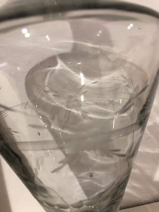 Botella de cristal tallado  antigüa