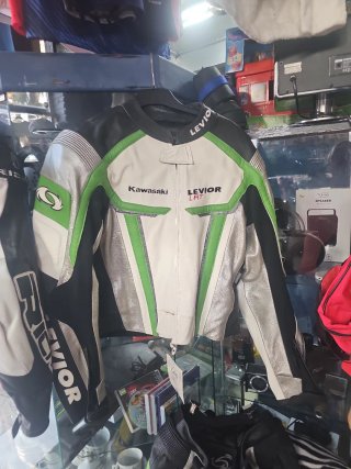 Mono de moto Kawasaki Levior Talla L