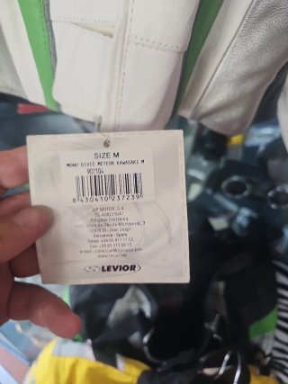 Mono de moto Kawasaki Levior Talla L