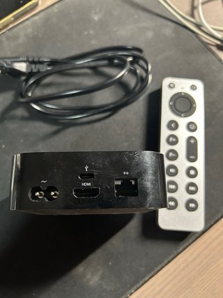 Apple TV HD (A1625) con Mando y Cable