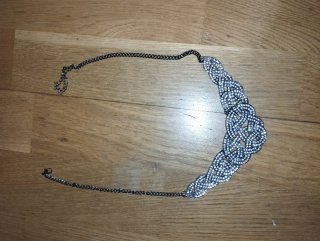 Collar plateado con cadena