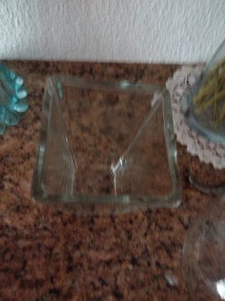 Jarrón de cristal cuadrado