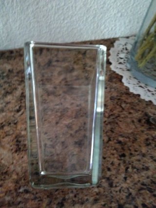 Jarrón de cristal cuadrado