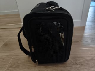 Transportín para perro pequeño con ruedas