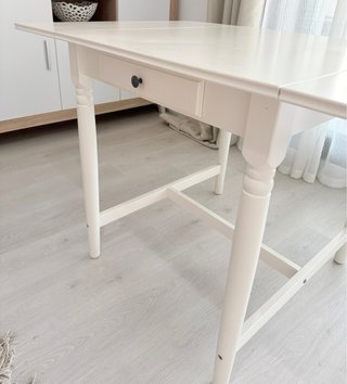 Mesa de comedor extensible blanca