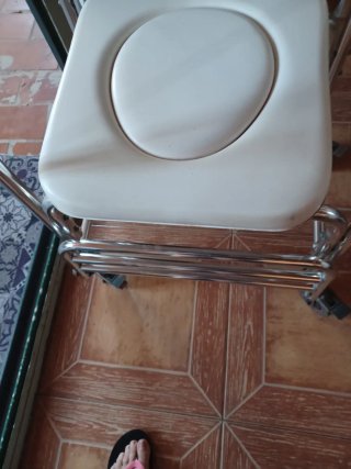 Silla de ducha/baño con ruedas