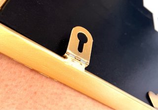 Espejo Rectangular Dorado con Marco Metálico