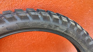 Ruedas 90/90/21 y 140/80/18