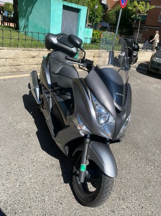 Honda Silverwing 400 Maxi Scooter Plata