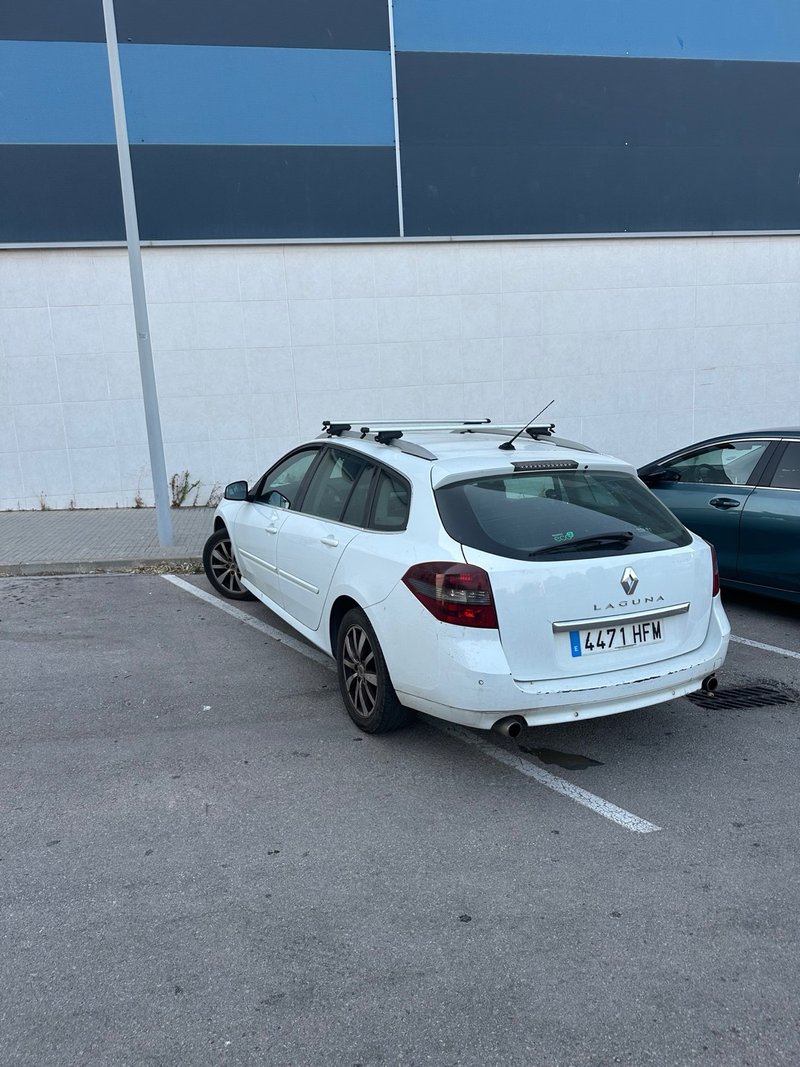Renault Laguna 2011 - foto 1