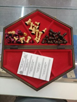 Ajedrez artesanal para 3 jugadores