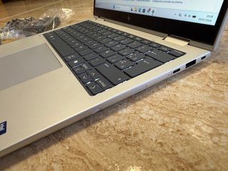 HP EliteBook 8 Flip Gli 13 Tactil Ultra 7, 16, 512