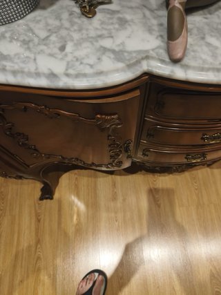 Mueble madera 3 cajones y 2 puertas mármol