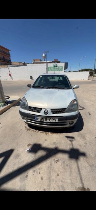 Renault Clio 2003