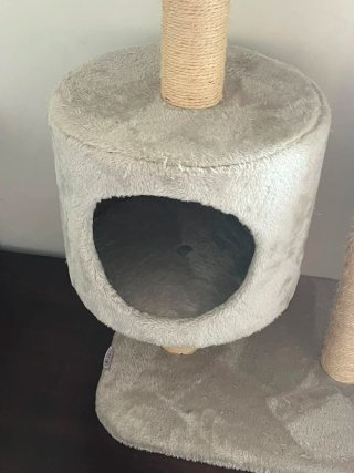 Casa para gatos de varios niveles