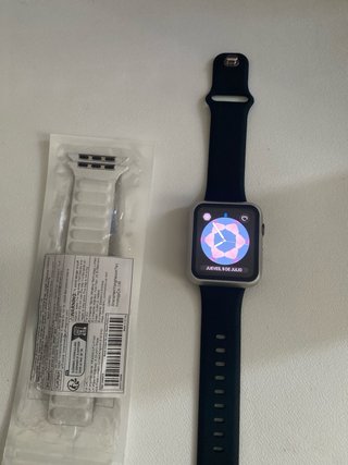 Apple Watch serie 2 con correa y protector