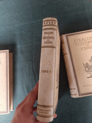 Folklore y costumbres de España