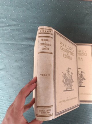 Folklore y costumbres de España