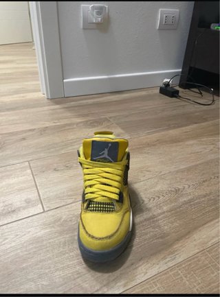 Scarpe Jordan 4 Gialle e Grigie