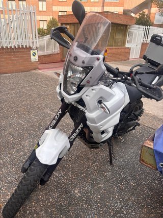 Yamaha XT660Z Adventure Blanca