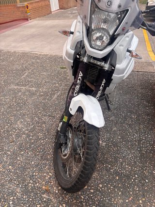 Yamaha XT660Z Adventure Blanca