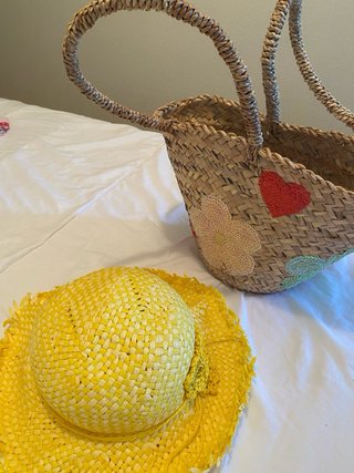 Sombrero de playa para niña amarillo