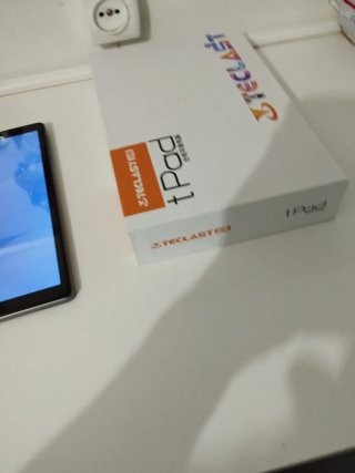 Tablet Teclast Negra y Azul