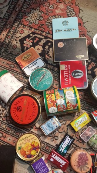 Colección Cajas Metálicas variadas Lote 125 aprox