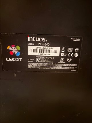 Tableta Gráfica Wacom Intuos Pro (sin lapiz)