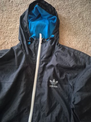 Chaqueta Adidas Talla M Negra y Azul