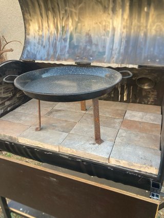 Barbacoa de barril negra
