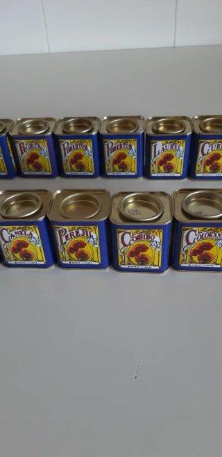 Latas vintage de especias (varias)