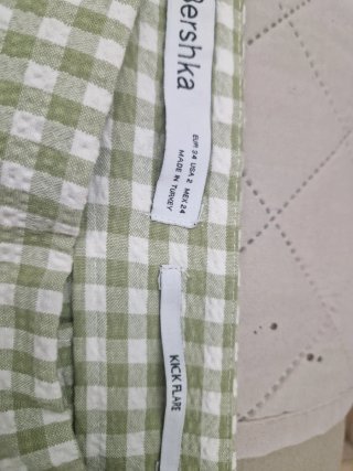 Pantalones de cuadros verdes y blancos