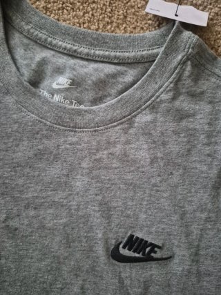 Camiseta Nike Gris Talla M