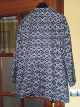 Chaqueta entretiempo estampada Talla 40