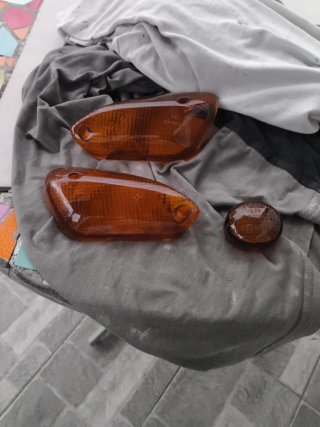 Vetri frecce arancioni