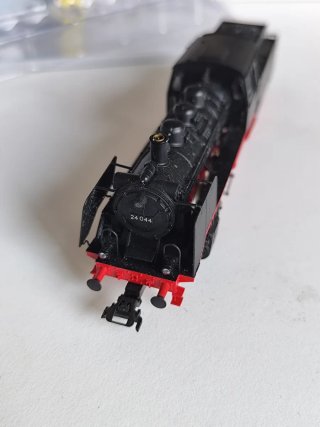 Locomotora de vapor TRIX sonido digital y humo