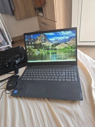 Ordenador Portátil Lenovo Negro