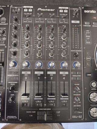 Controlador DJ Pioneer DDJ-SZ