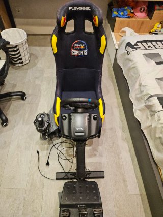 Playseat Red Bull + Volante Logitech G29 + Palanca
