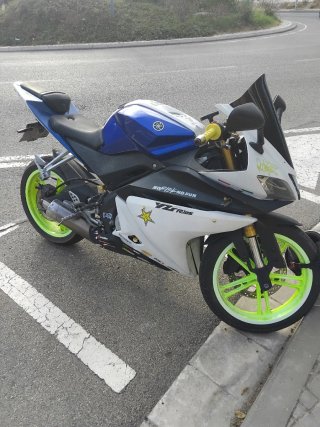 Yamaha YZF-R125 Azul/Blanco !!!no mareantes!!!