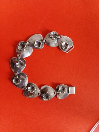 Pulsera Plata Ley Corazones y Flores