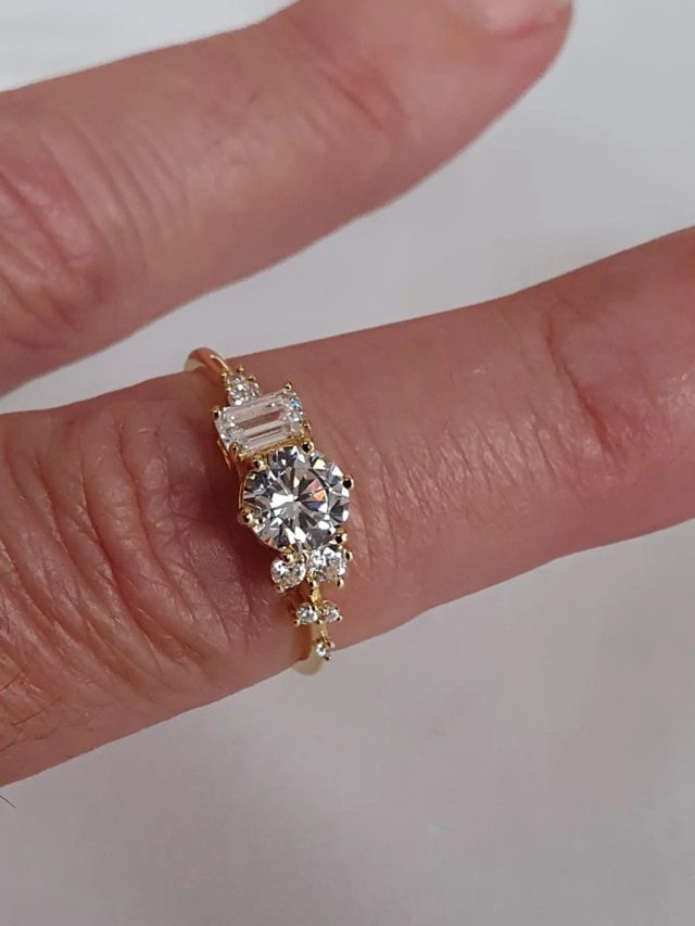 Anillo Romántico  Moissanita