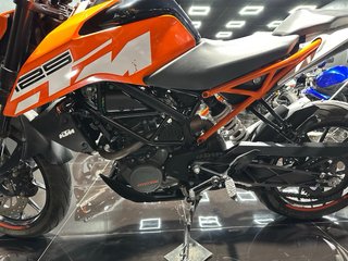 DUKE 125 72€/MES